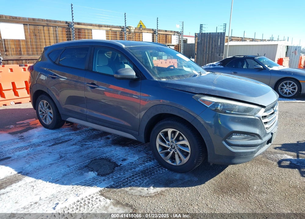 2018 HYUNDAI TUCSON SEL VIN: KM8J3CA43JU641745