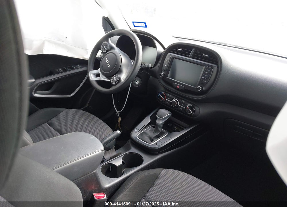 2023 KIA SOUL VIN: KNDJ23AU2P7199135