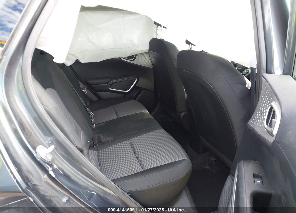 2023 KIA SOUL VIN: KNDJ23AU2P7199135