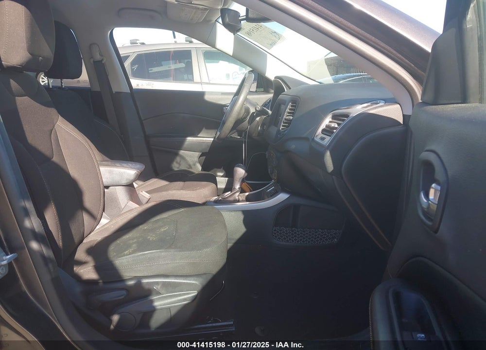 2021 JEEP COMPASS VIN: 3C4NJCAB5MT572145