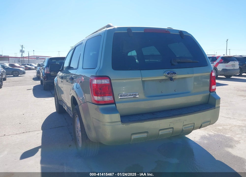 2008 FORD ESCAPE XLT VIN: 1FMCU03148KE32463
