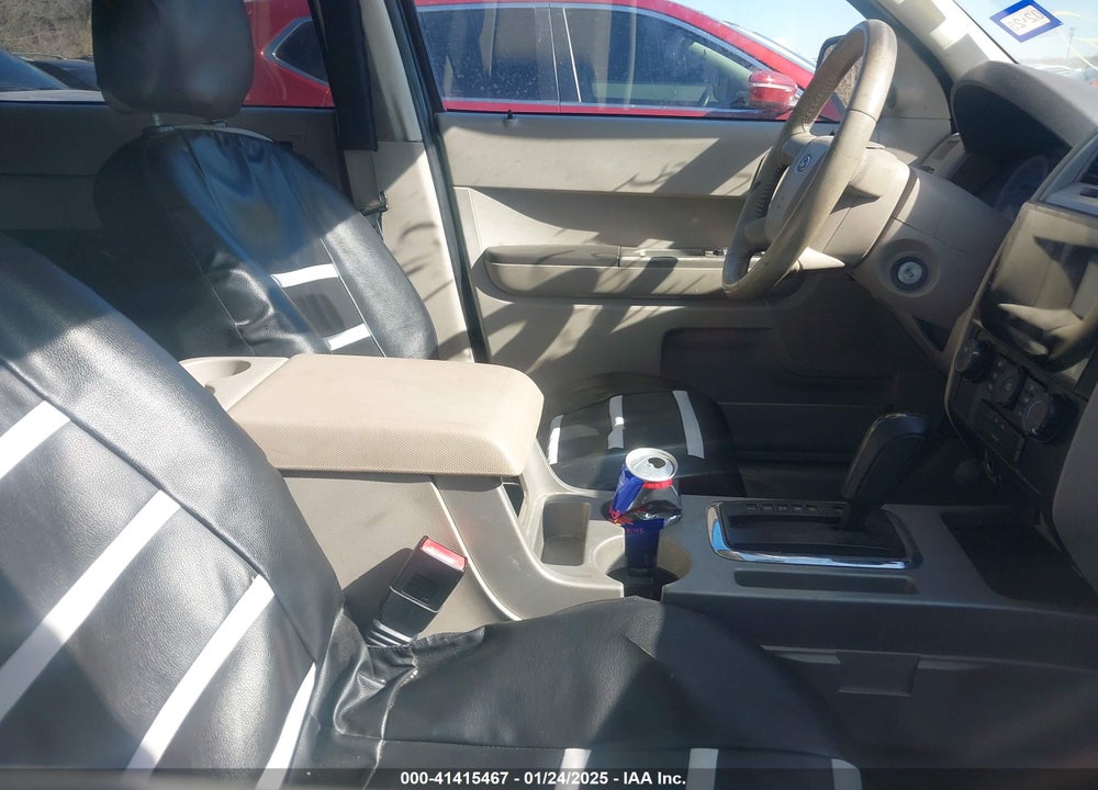 2008 FORD ESCAPE XLT VIN: 1FMCU03148KE32463