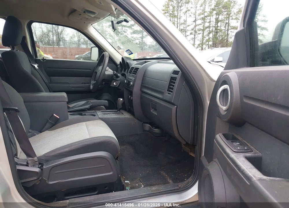 2007 DODGE NITRO SXT VIN: 1D8GT28K77W737759