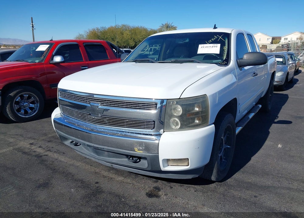 2008 CHEVROLET SILVERADO 1500 LT1 VIN: 2GCEC19J381141918