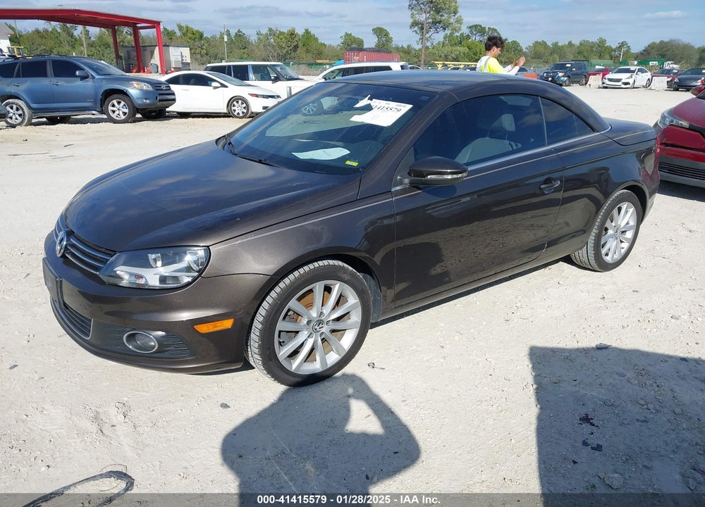 2012 VOLKSWAGEN EOS KOMFORT VIN: WVWBW7AH7CV022430