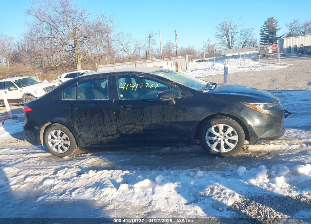 2024 TOYOTA COROLLA LE VIN: 5YFB4MDE3RP187005