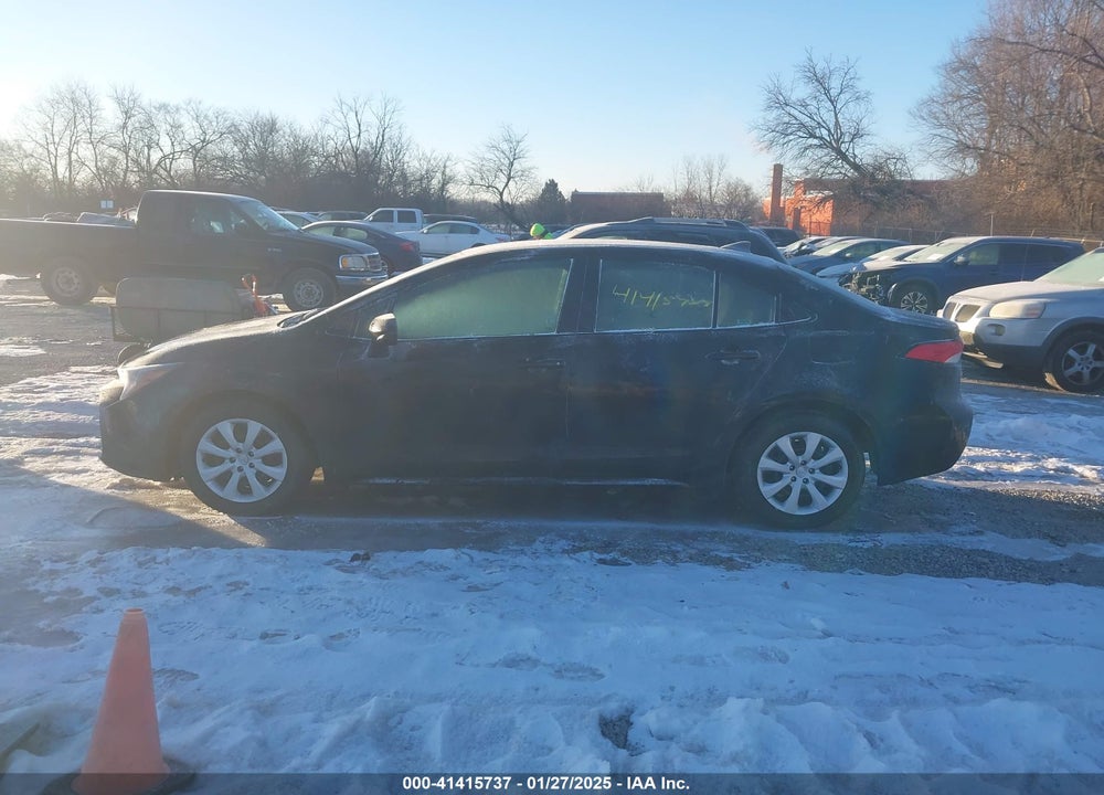2024 TOYOTA COROLLA LE VIN: 5YFB4MDE3RP187005