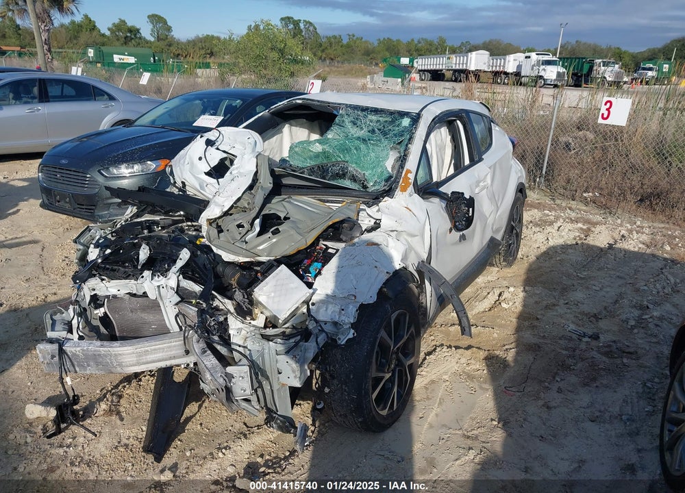 2022 TOYOTA C-HR XLE VIN: NMTKHMBX1NR146512