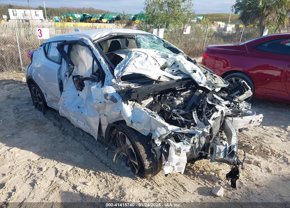 2022 TOYOTA C-HR XLE VIN: NMTKHMBX1NR146512