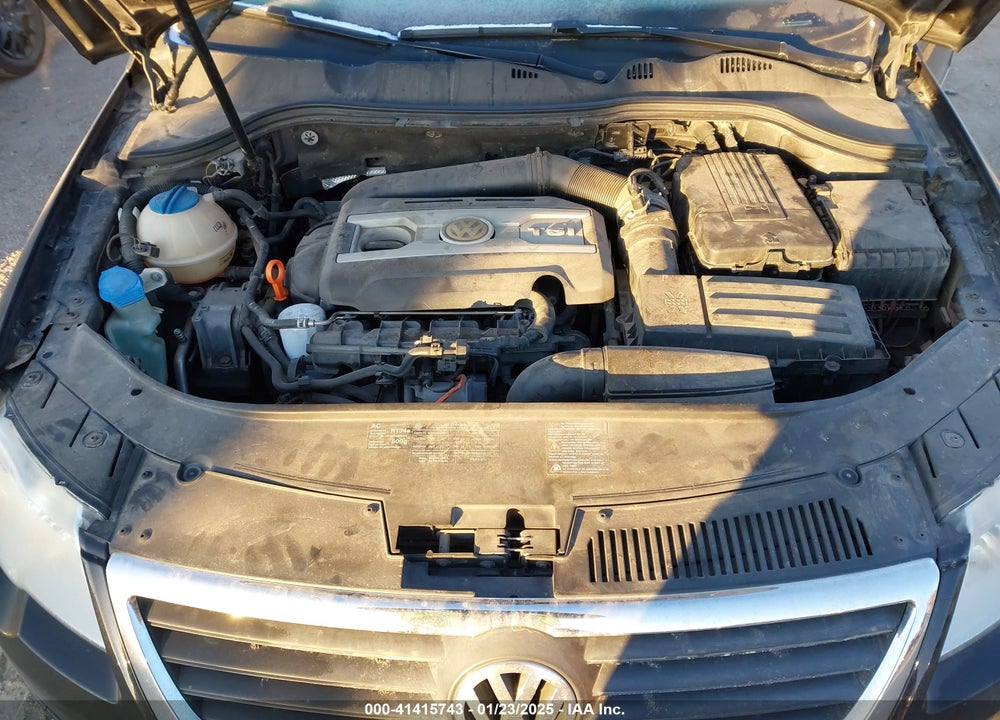 2009 VOLKSWAGEN PASSAT VIN: WVWJK73C49P041409
