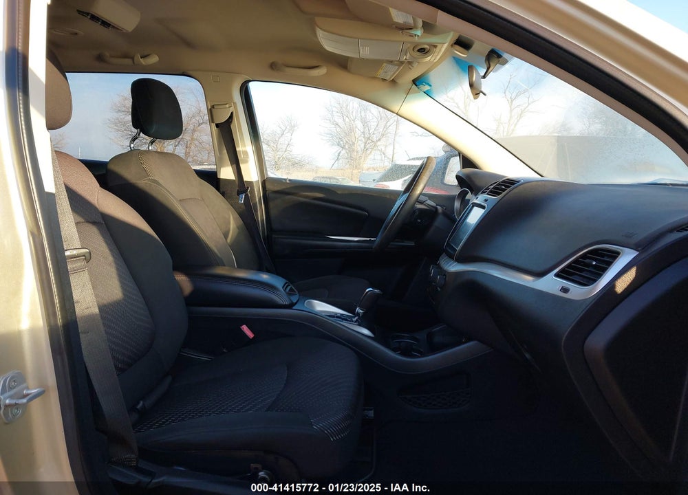 2011 DODGE JOURNEY MAINSTREET VIN: 3D4PG1FG2BT500920