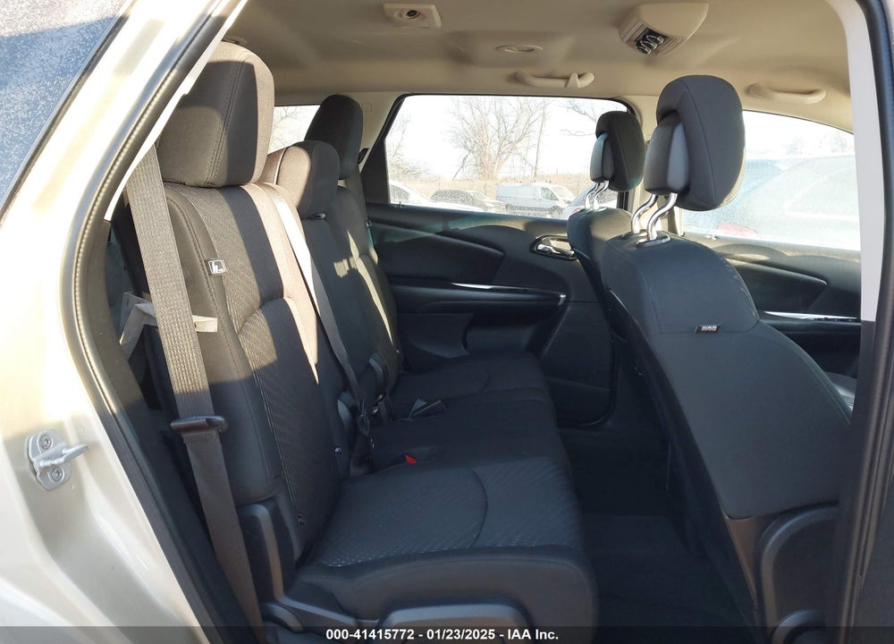 2011 DODGE JOURNEY MAINSTREET VIN: 3D4PG1FG2BT500920