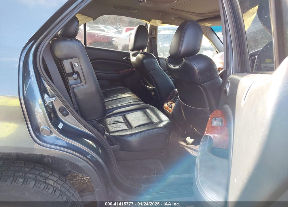 2005 ACURA MDX VIN: 2HNYD18935H543999