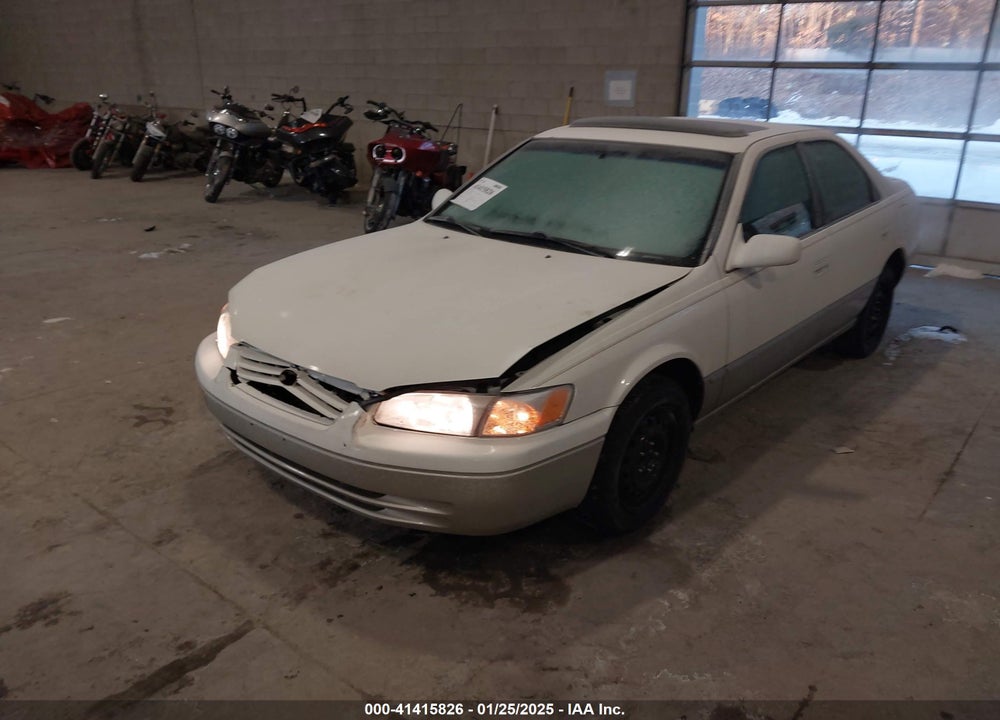 1999 TOYOTA CAMRY LE VIN: JT2BG22K9X0326171