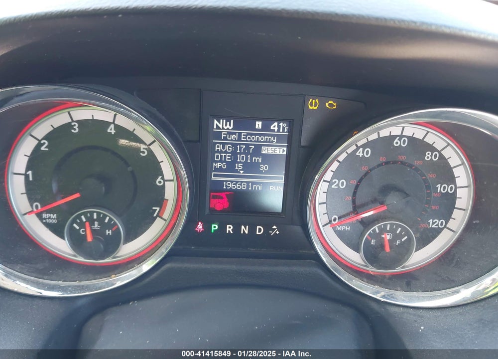 2011 DODGE GRAND CARAVAN CREW VIN: 2D4RN5DG3BR794176