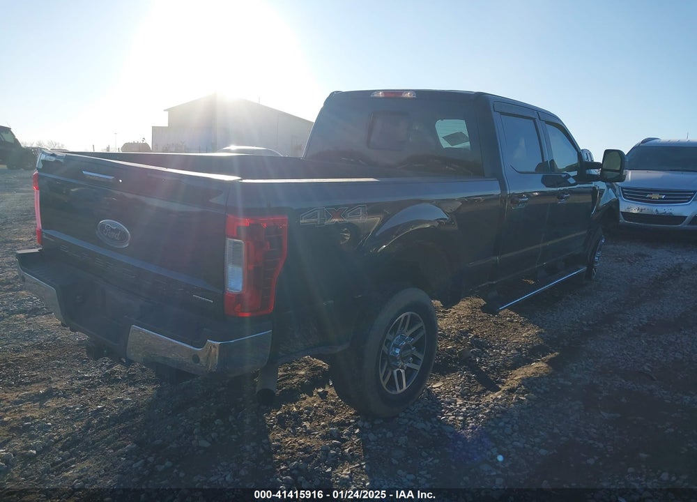 2017 FORD F-250 LARIAT VIN: 1FT7W2B68HEE61195