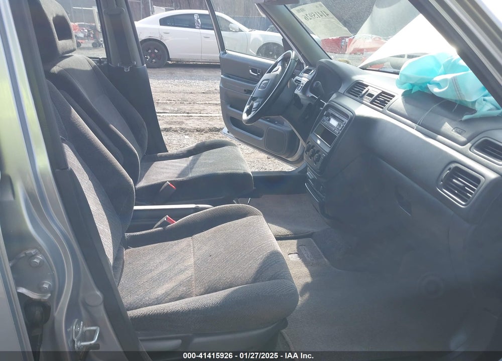 2001 HONDA CR-V EX VIN: JHLRD18661C017639