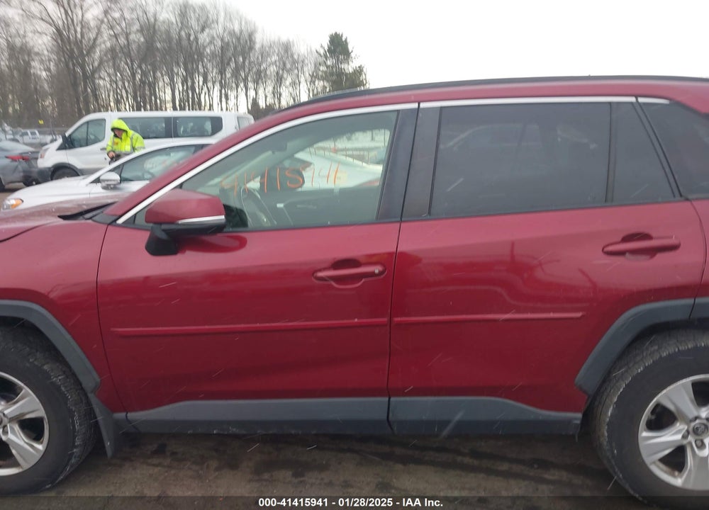 2019 TOYOTA RAV4 VIN: JTMP1RFV9KD023002