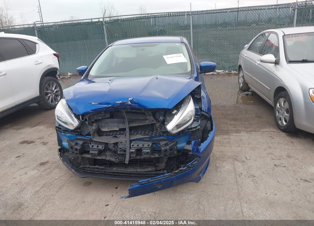 2018 FORD FOCUS SE VIN: 1FADP3K23JL332792