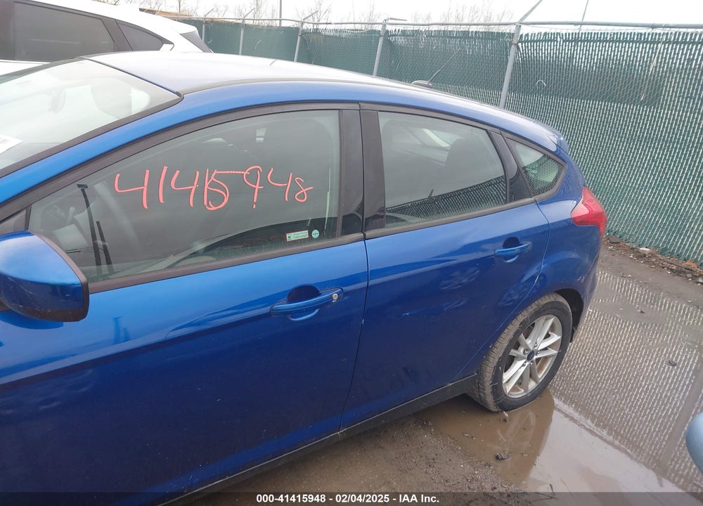 2018 FORD FOCUS SE VIN: 1FADP3K23JL332792