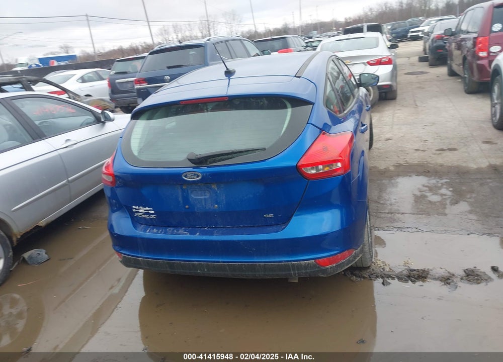 2018 FORD FOCUS SE VIN: 1FADP3K23JL332792