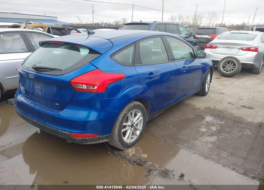 2018 FORD FOCUS SE VIN: 1FADP3K23JL332792