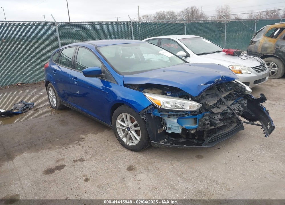 2018 FORD FOCUS SE VIN: 1FADP3K23JL332792