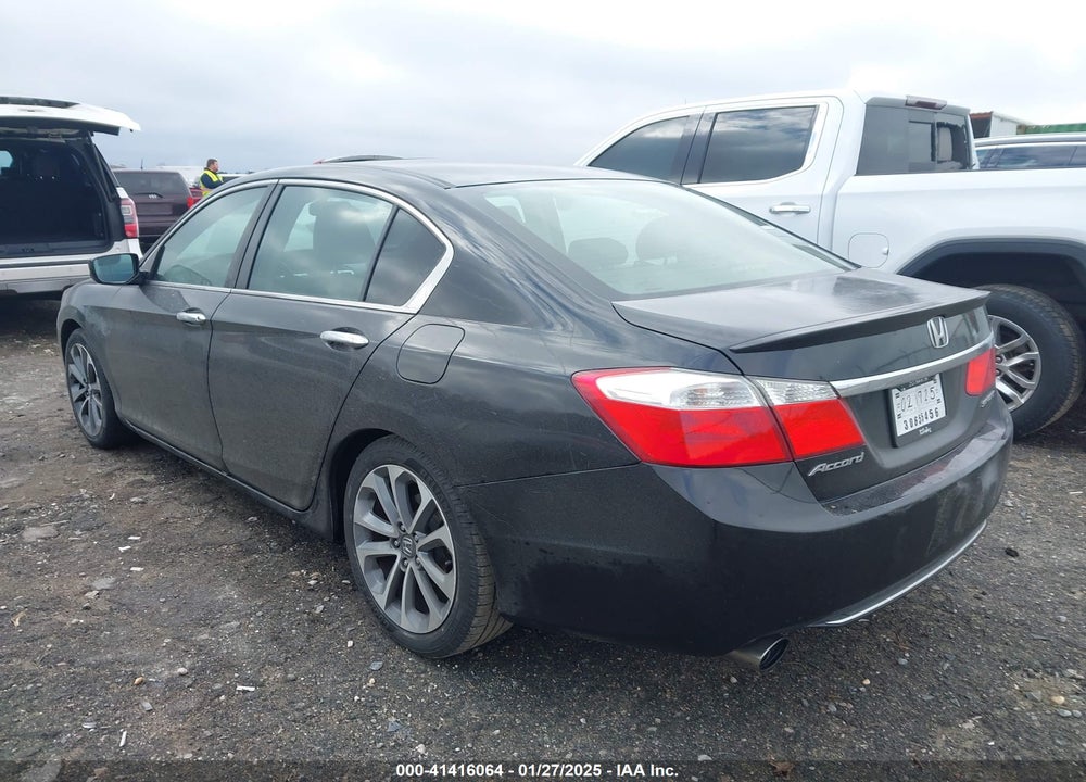 2015 HONDA ACCORD SPORT VIN: 1HGCR2F57FA084520
