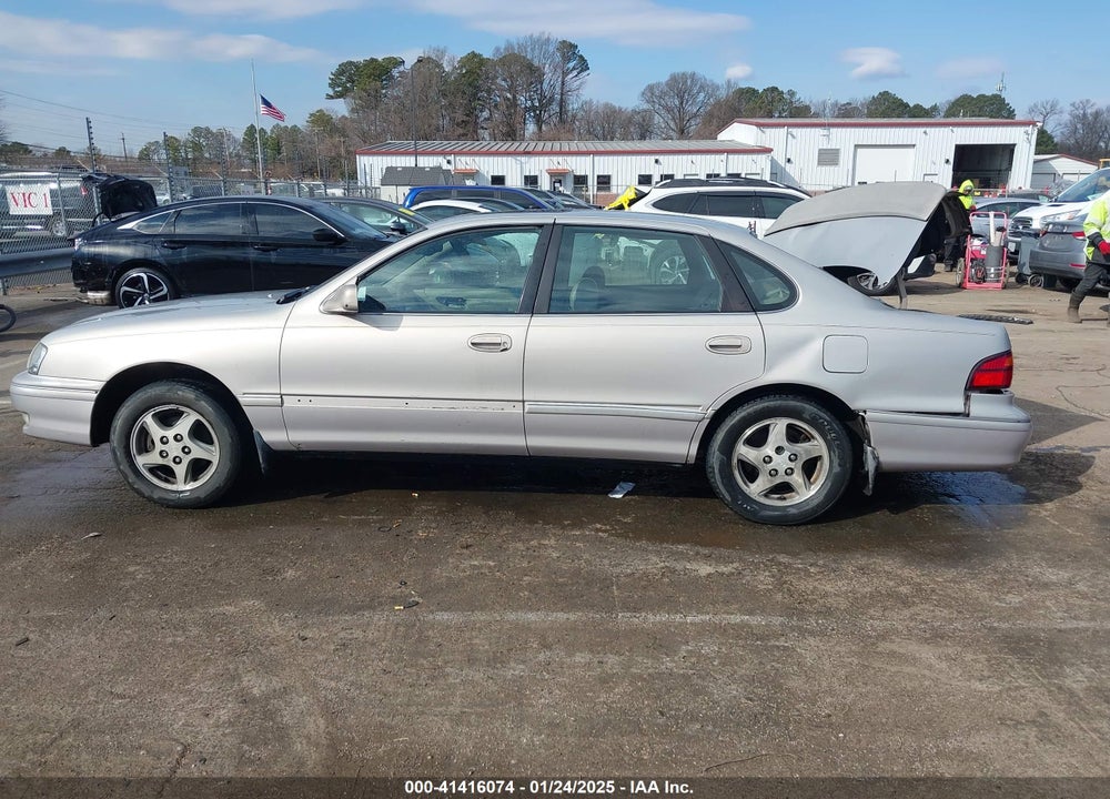 1999 TOYOTA AVALON XLS VIN: 4T1BF18B0XU329248