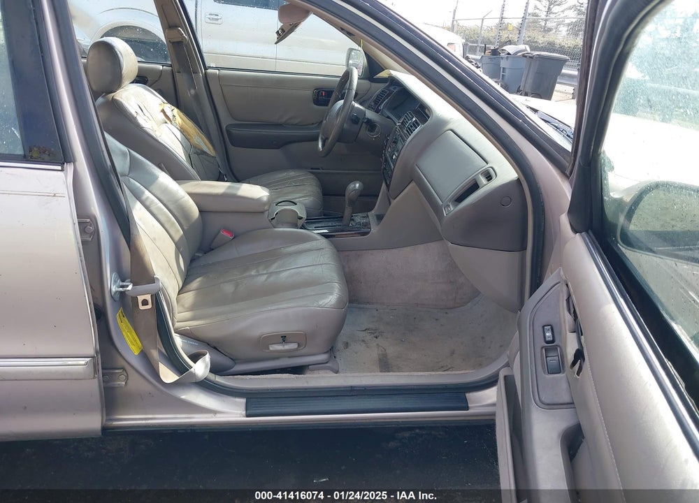 1999 TOYOTA AVALON XLS VIN: 4T1BF18B0XU329248