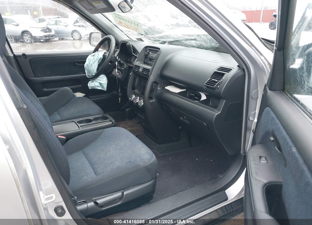 2006 HONDA CR-V LX VIN: JHLRD78596C023663