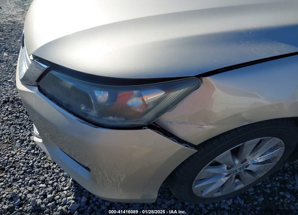 2014 HONDA ACCORD VIN: 1HGCR3F86EA039552
