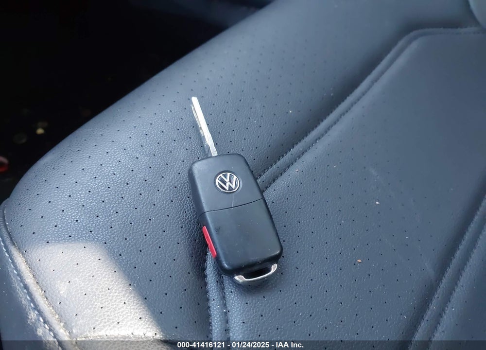 2021 VOLKSWAGEN PASSAT VIN: 1VWSA7A35MC012802