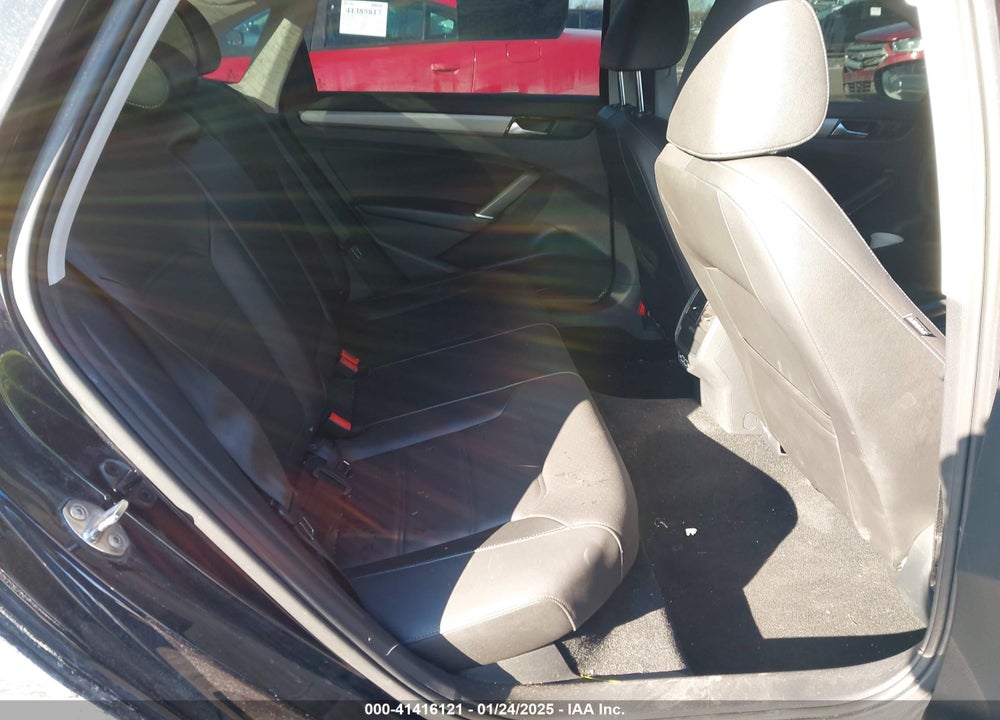 2021 VOLKSWAGEN PASSAT VIN: 1VWSA7A35MC012802