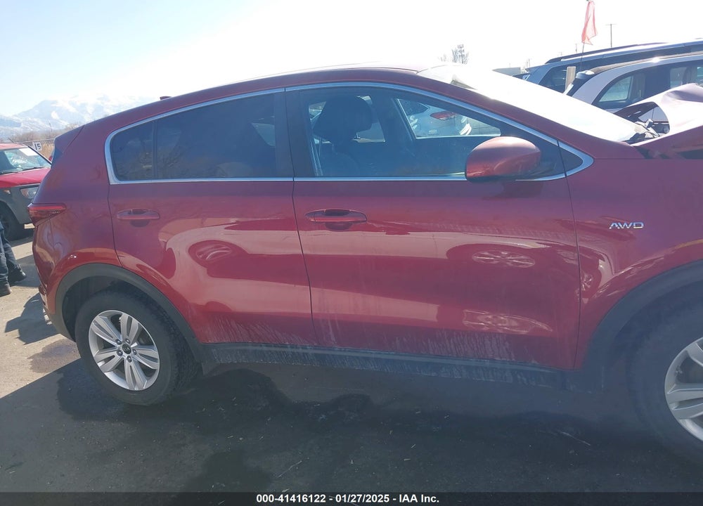 2018 KIA SPORTAGE LX VIN: KNDPMCAC9J7454883