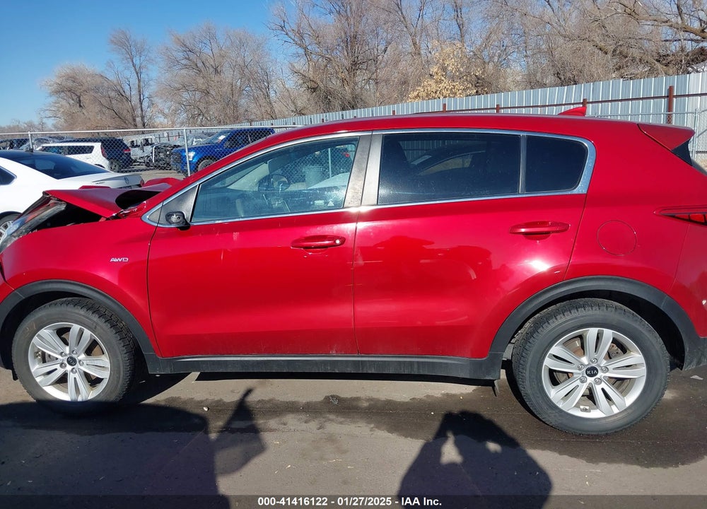2018 KIA SPORTAGE LX VIN: KNDPMCAC9J7454883