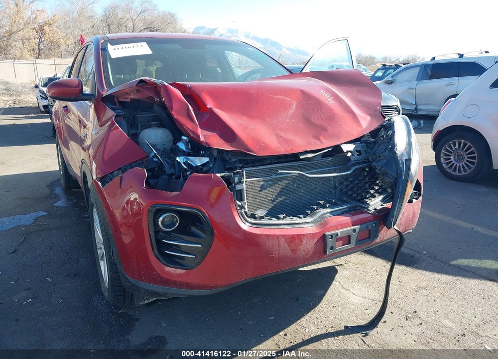 2018 KIA SPORTAGE LX VIN: KNDPMCAC9J7454883
