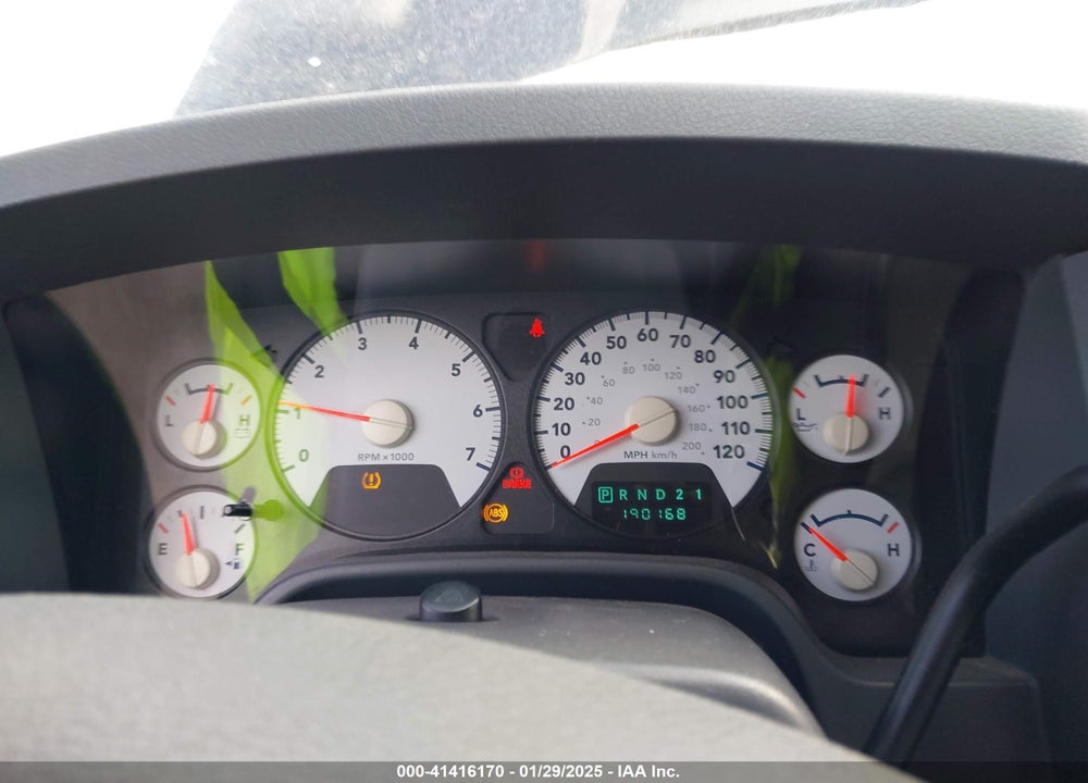 2008 DODGE RAM 1500 SLT VIN: 1D7HU18238S581065