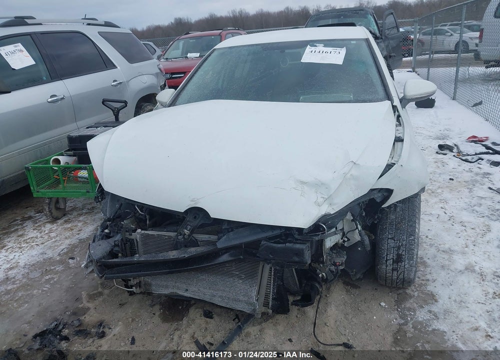 2017 VOLKSWAGEN GOLF VIN: 3VW217AU5HM025109