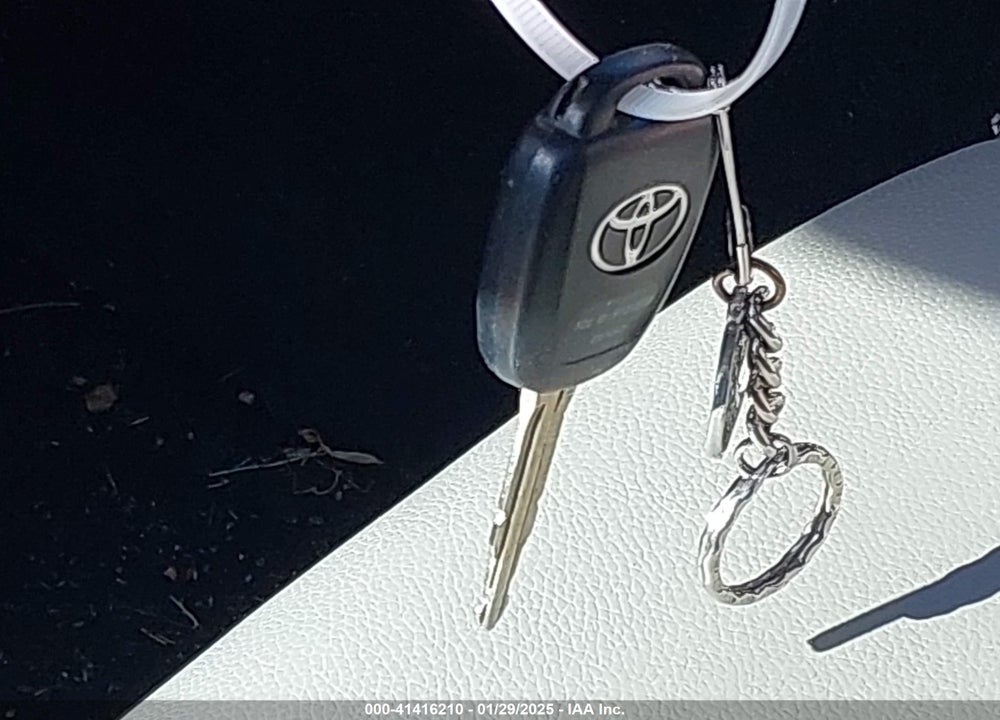 2013 TOYOTA CAMRY LE VIN: 4T1BF1FK3DU685689