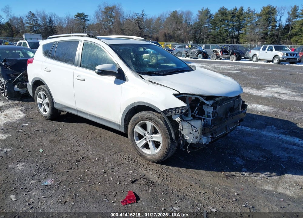 2014 TOYOTA RAV4 XLE VIN: JTMRFREVXED093009