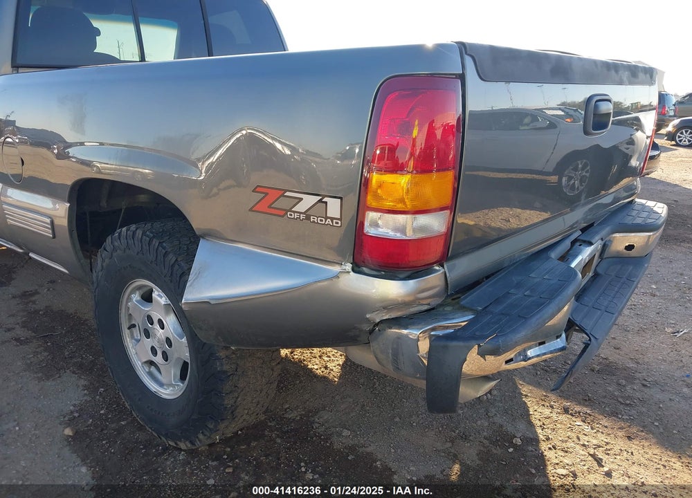 2000 CHEVROLET SILVERADO 1500 LS VIN: 1GCEK14T0YZ173115