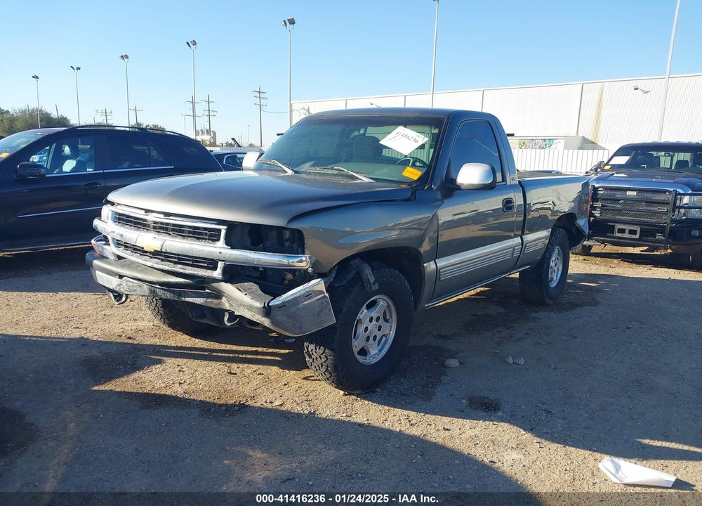 2000 CHEVROLET SILVERADO 1500 LS VIN: 1GCEK14T0YZ173115