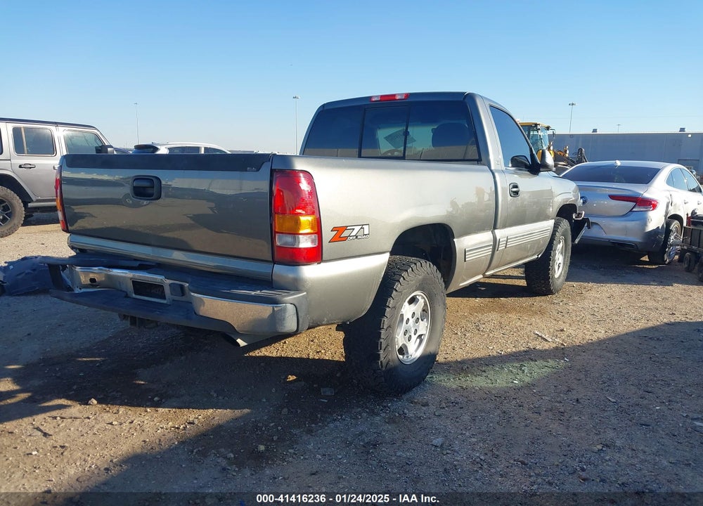 2000 CHEVROLET SILVERADO 1500 LS VIN: 1GCEK14T0YZ173115