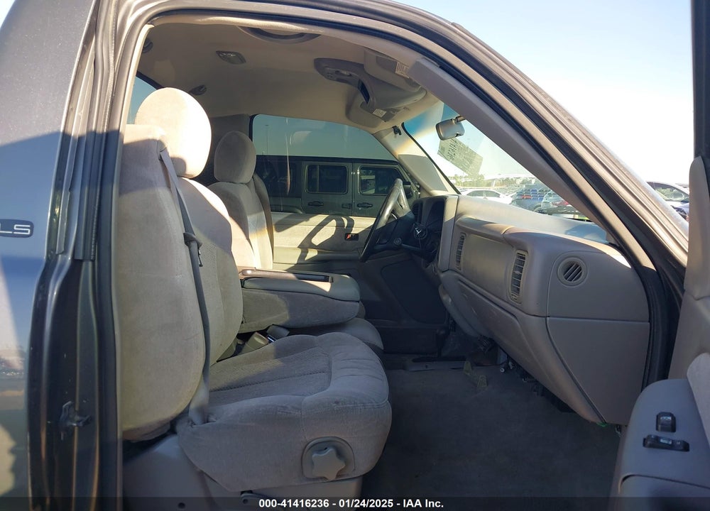 2000 CHEVROLET SILVERADO 1500 LS VIN: 1GCEK14T0YZ173115