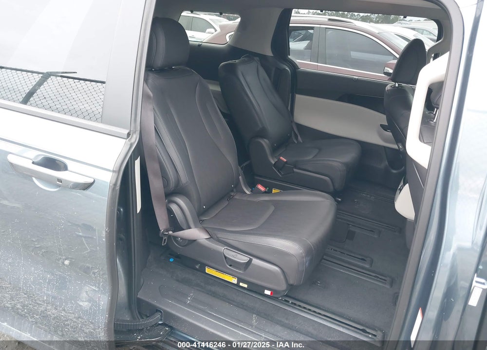 2023 KIA CARNIVAL MPV EX VIN: KNDNC5H37P6261383