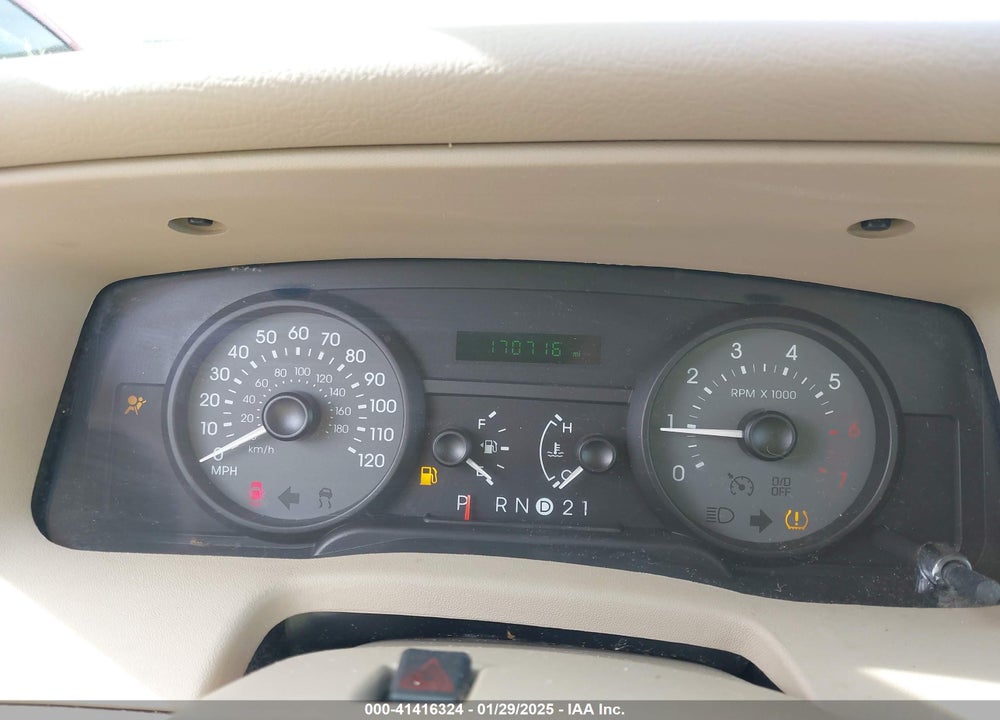 2008 MERCURY GRAND MARQUIS GS VIN: 2MEFM74V48X610346