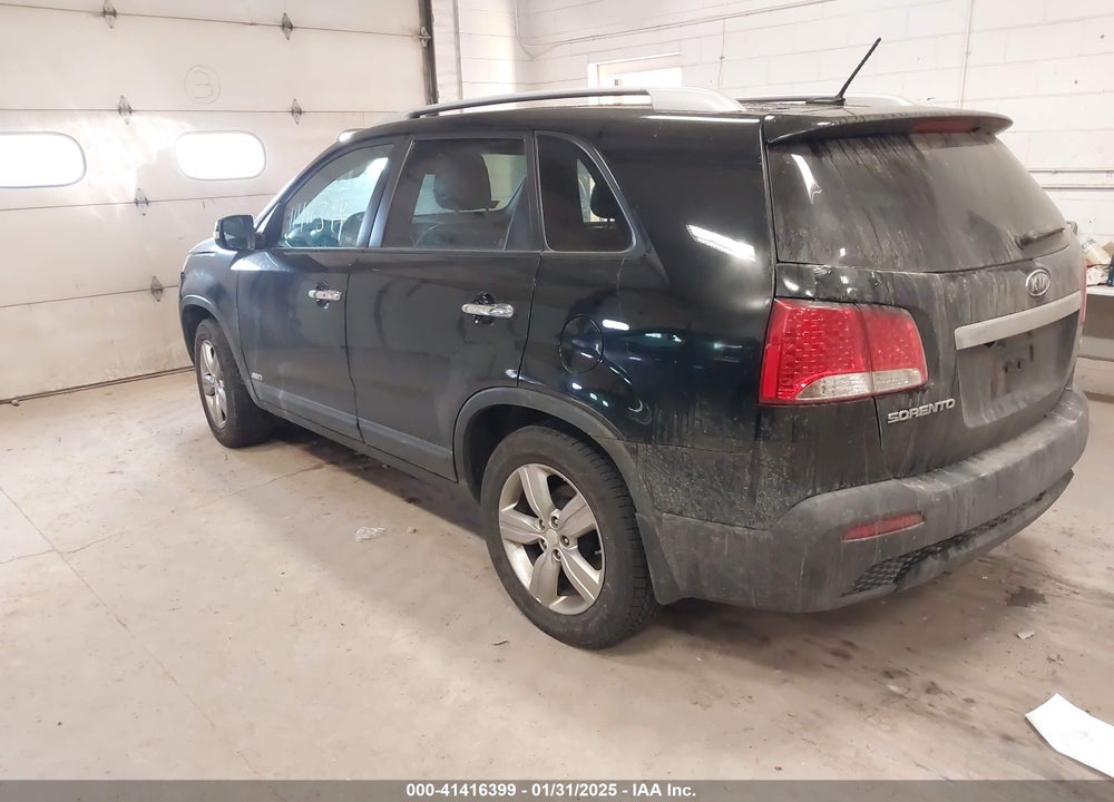 2013 KIA SORENTO EX VIN: 5XYKUDA63DG410184