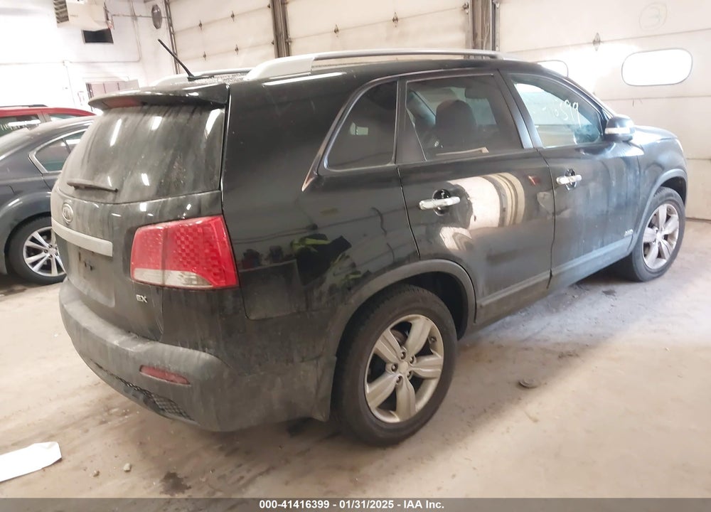 2013 KIA SORENTO EX VIN: 5XYKUDA63DG410184