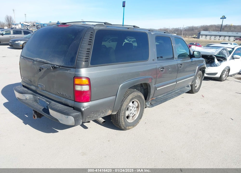 2002 CHEVROLET SUBURBAN 1500 LT VIN: 1GNEC16Z02J118305